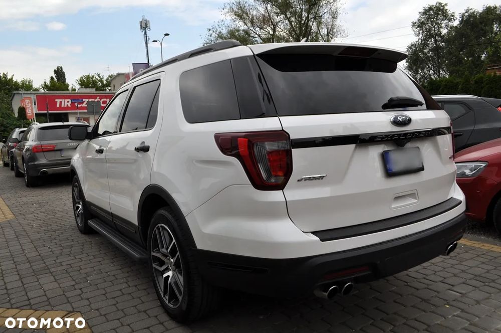Ford Explorer - 12