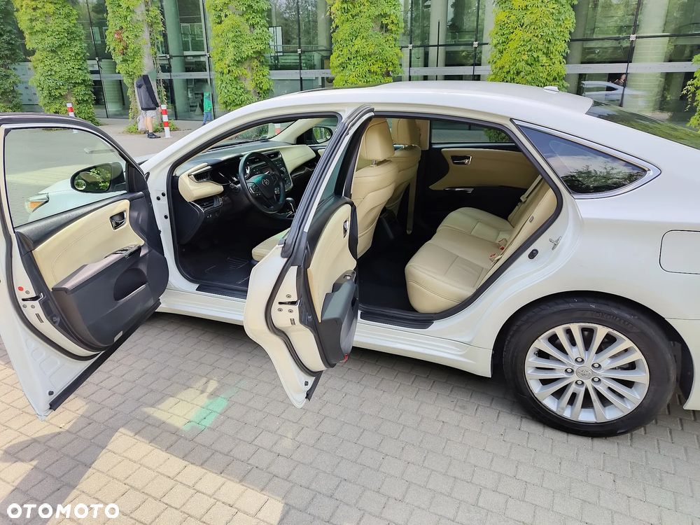 Toyota Avalon - 10