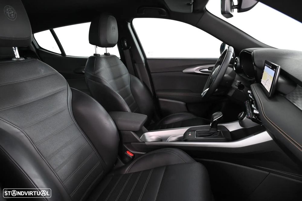 Alfa Romeo Tonale 1.5 Hybrid Sprint - 23