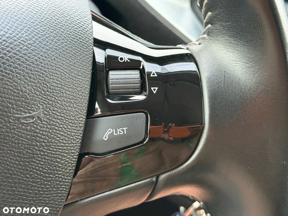 Peugeot 308 BlueHDi FAP 130 Stop & Start Allure - 17