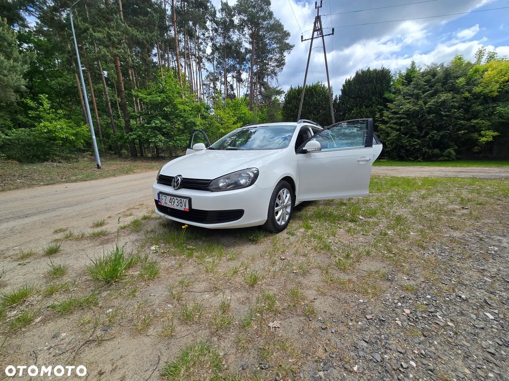 Volkswagen Golf 1.6 TDI DPF Highline - 1
