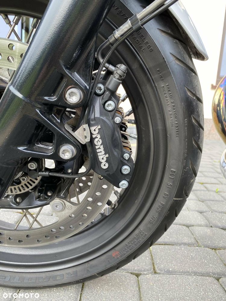 BMW R - 12