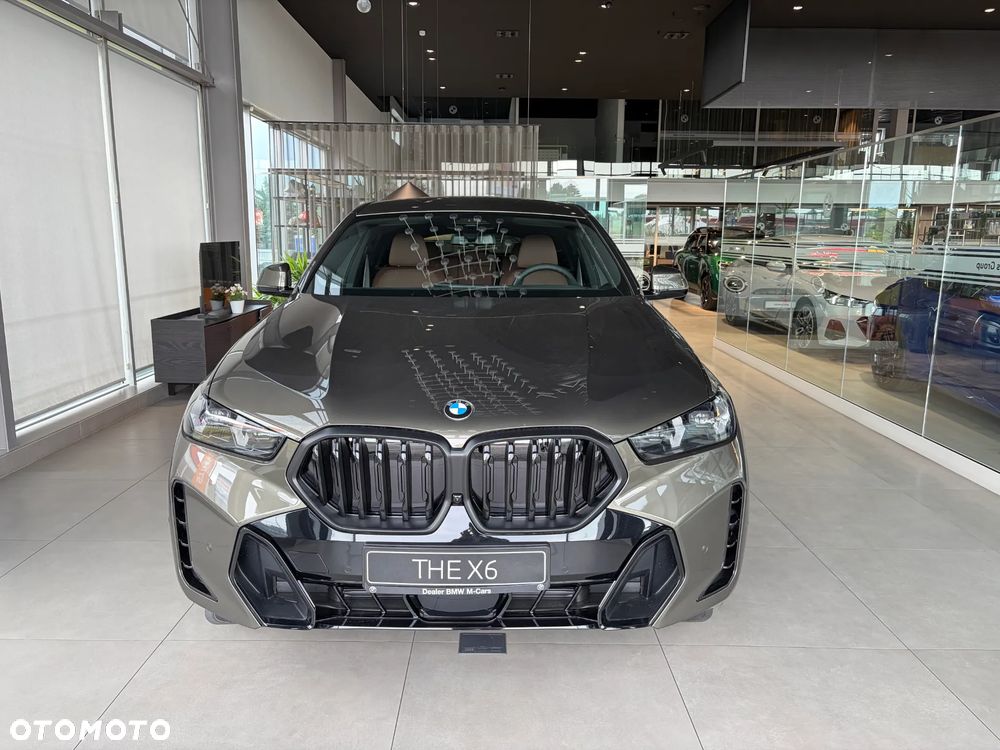 BMW X6 - 11