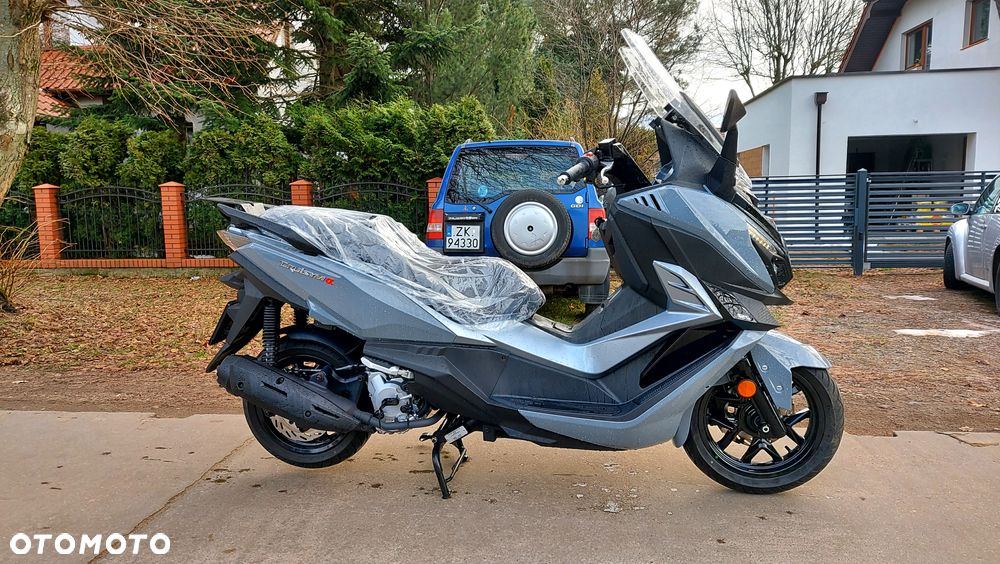 SYM CRUiSYM - 12