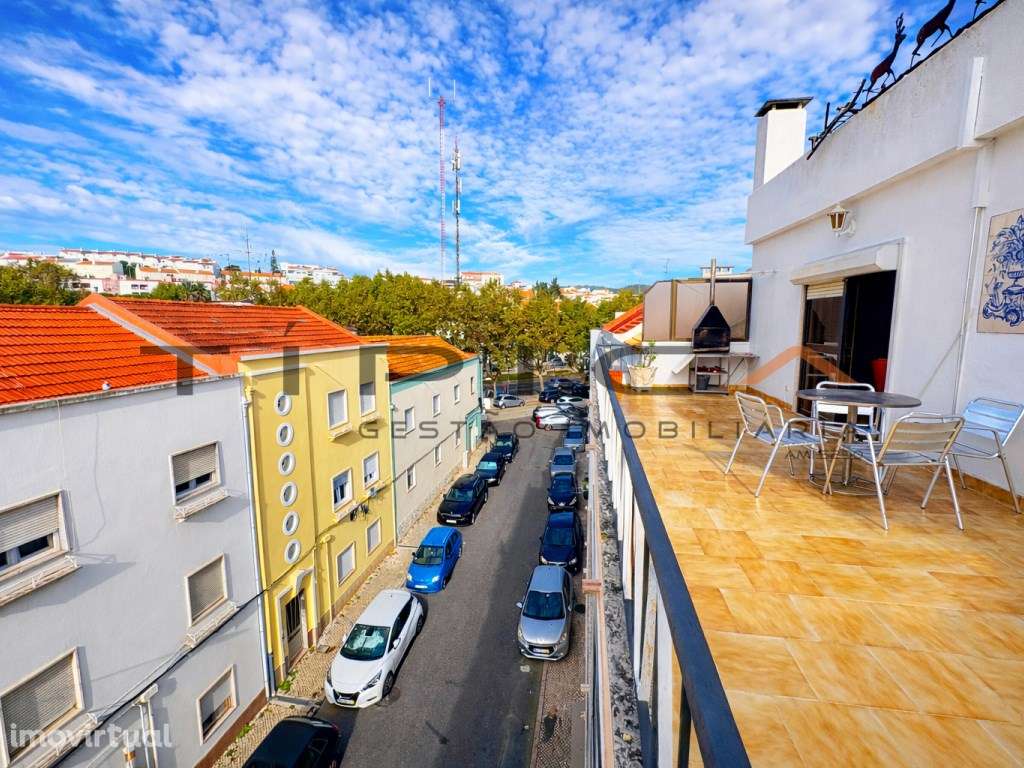 Quarto no centro de Alverca com terraço privado - Grande imagem: 5/5