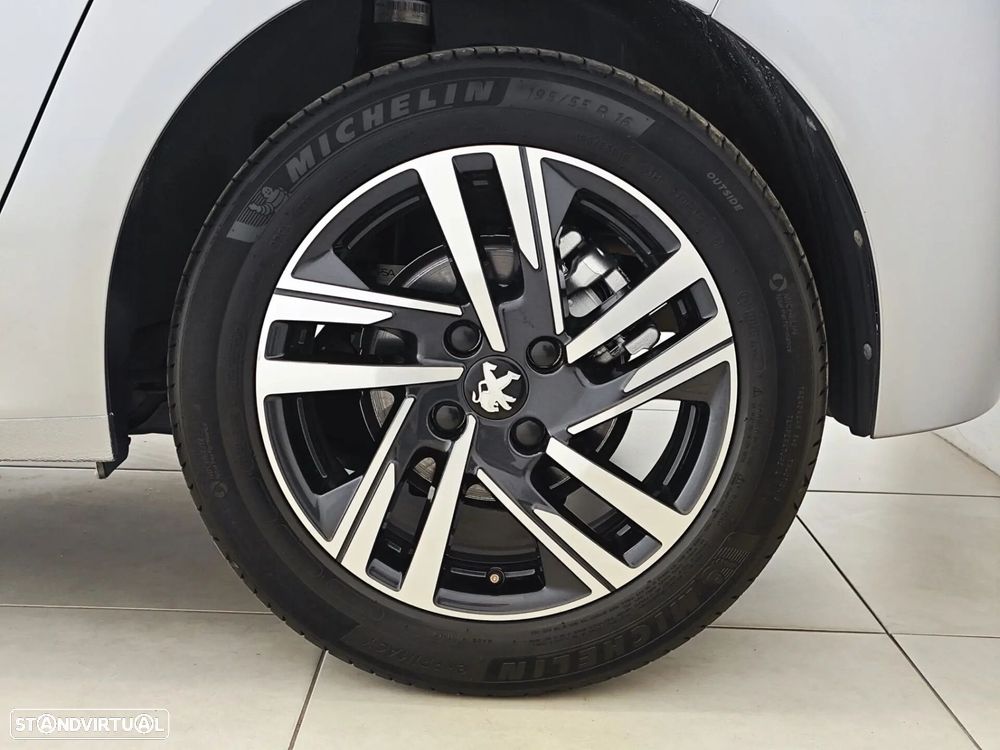 Peugeot 208 1.2 PureTech Allure Pack - 12