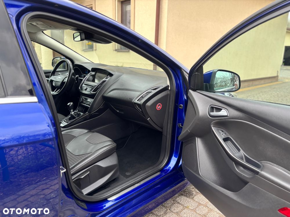 Ford Focus 1.5 EcoBoost STart-Stopp-System ST-LINE - 21