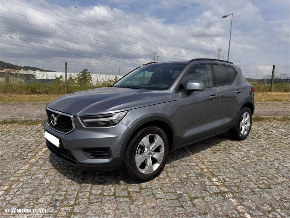 Volvo XC 40 2.0 D3 Momentum Geartronic - 1
