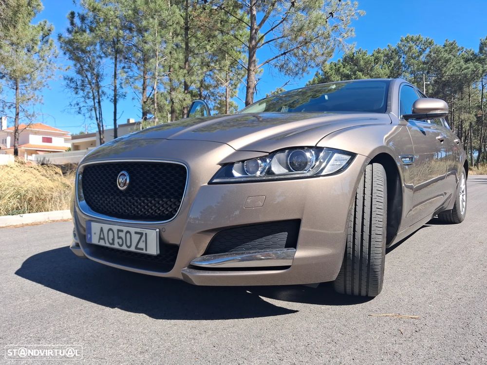 Jaguar XF E-Performance Prestige - 32