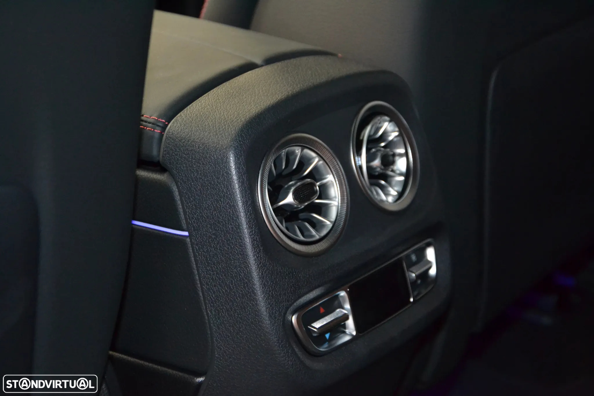Mercedes-Benz G 63 AMG Standard - 28