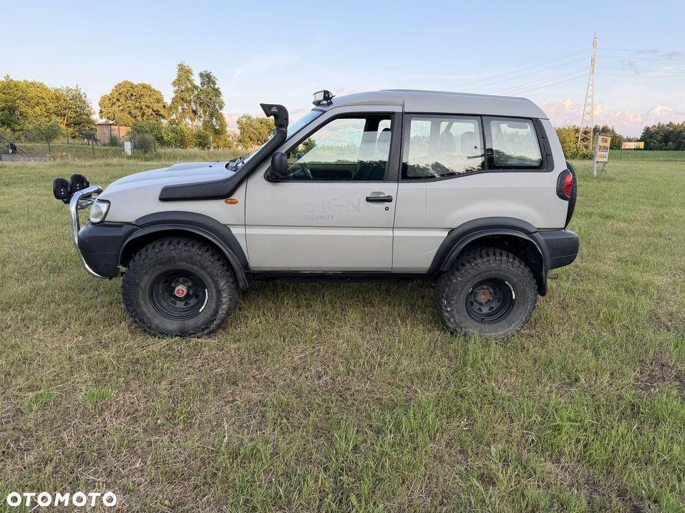 Nissan Terrano - 2