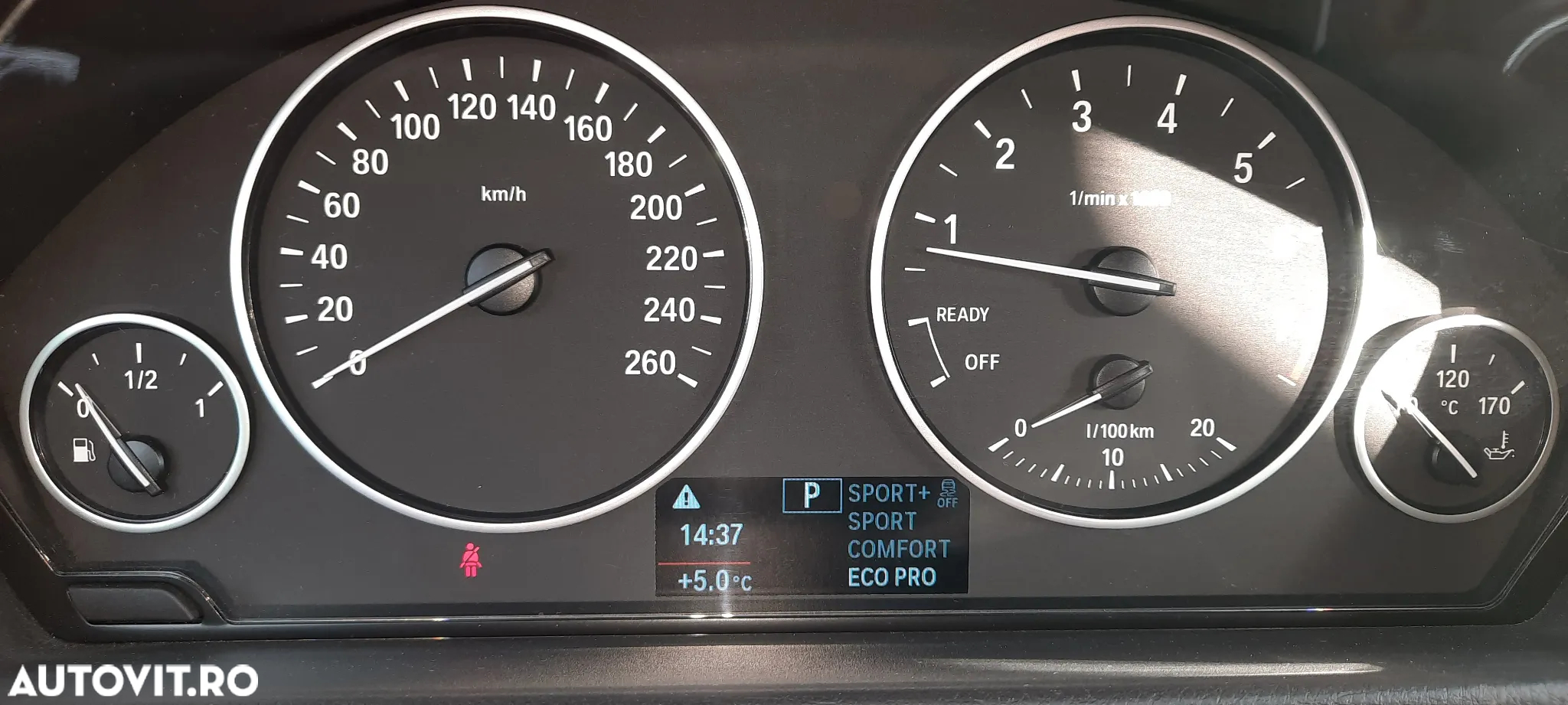 BMW Seria 3 320i Aut. Luxury Line - 14