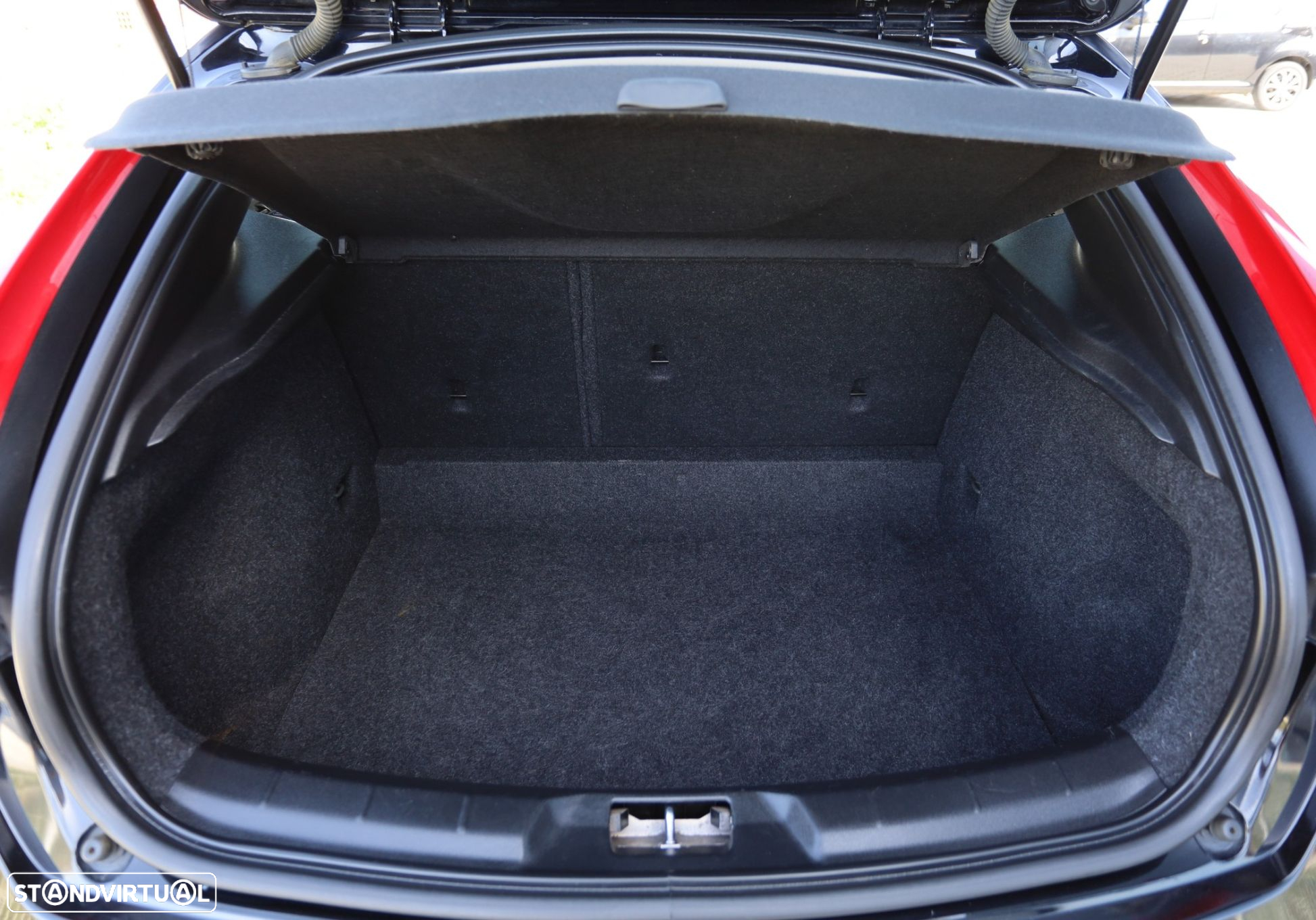 Volvo V40 2.0 D2 Momentum - 17