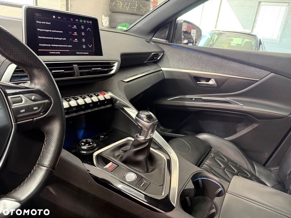 Peugeot 5008 BlueHDi 150 Allure - 33