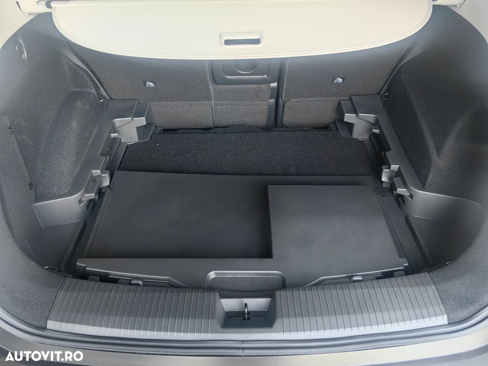 Nissan X-Trail e4ORCE 5 locuri Tekna - 8