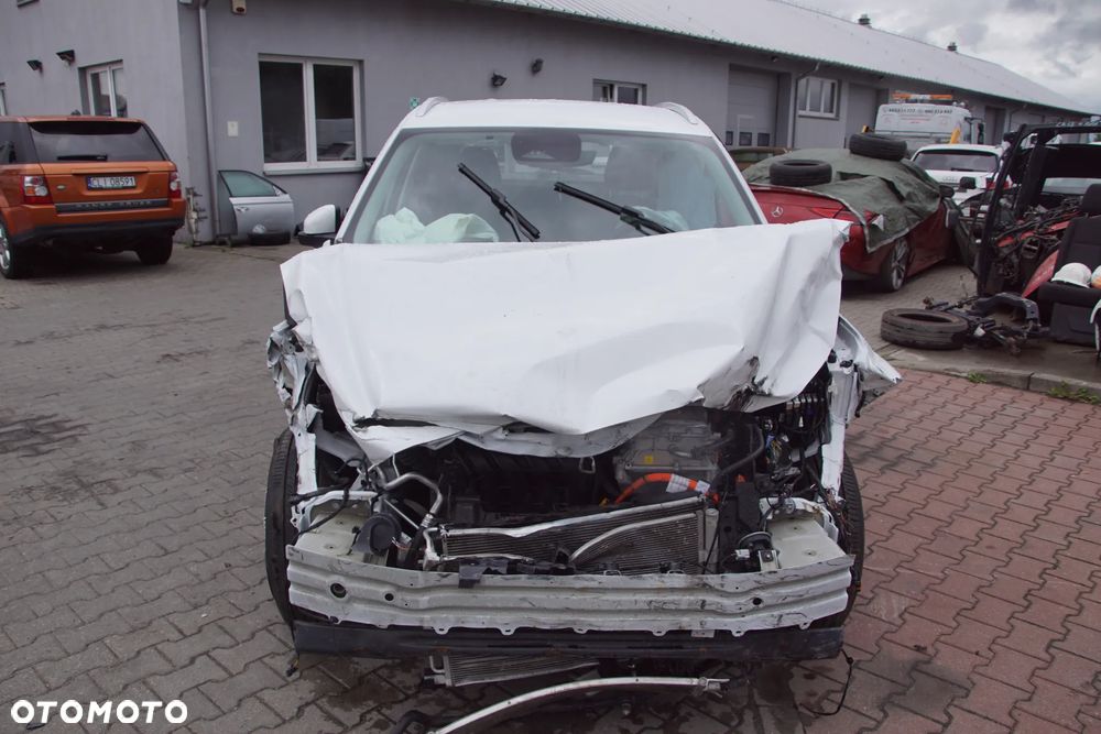 Auto na części - MG ZS II 1.5 HEV+ 197 KM 15FHC DHT 5WSB 2026R Silnik Skrzynia Bateria Drzwi Błotnik Zderzak Lampa Lusterko Klamka Szyba Deska Kokpit Sterownik Moduł Czujnik Licznik Wyświetlacz Panel Kierownica - 3