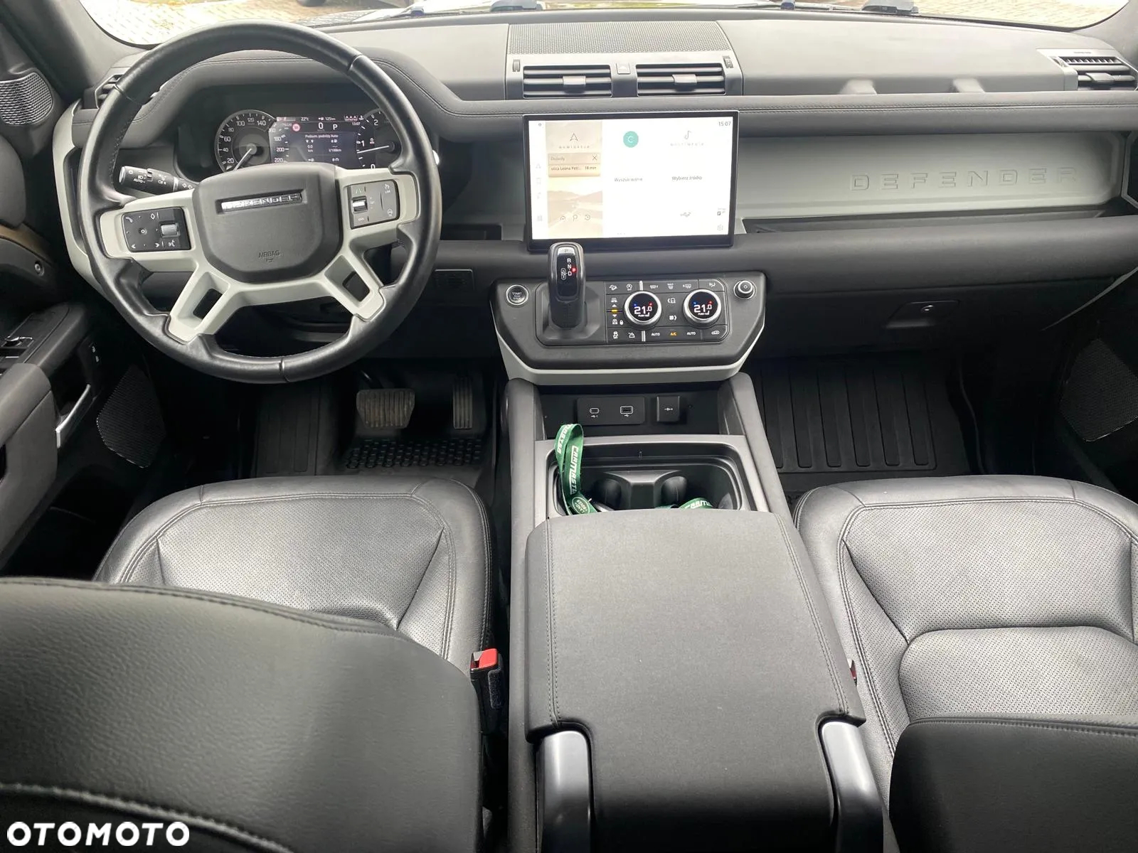 Land Rover Defender 110 3.0 D250 mHEV S - 11