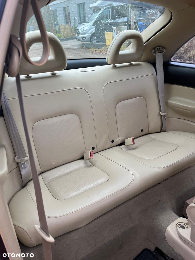 Volkswagen New Beetle 2.0 - 16