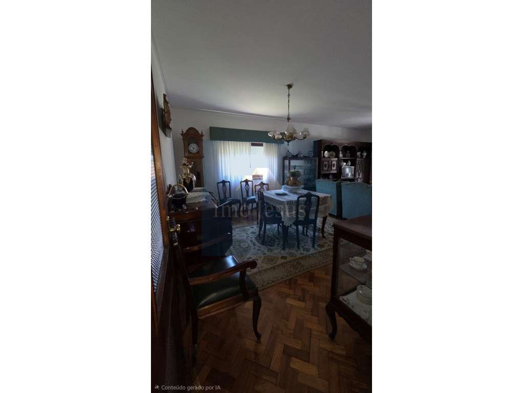Moradia T3 de 4 Frentes Olival - Grande imagem: 3/40