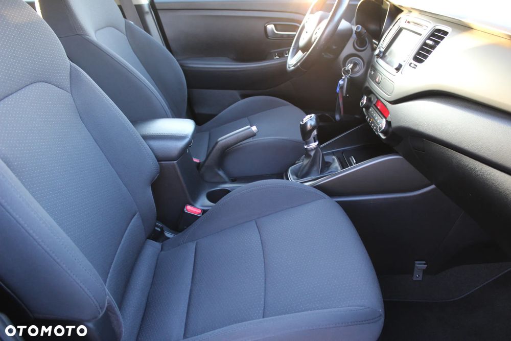 Kia Carens 1.6 GDI XL - 7