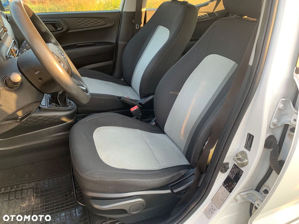 Hyundai i10 - 16