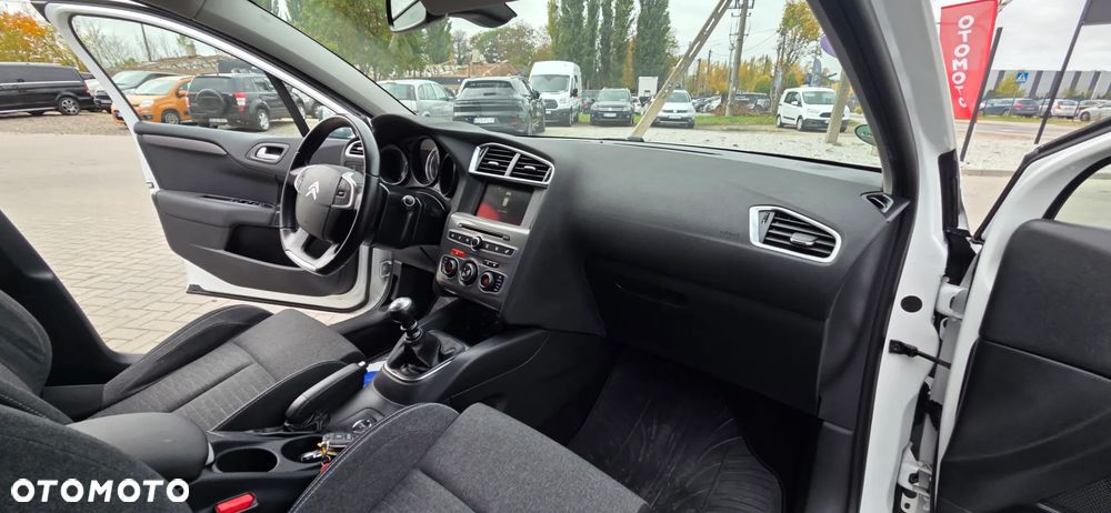 Citroën C4 PureTech e-THP 130 Exclusive - 39
