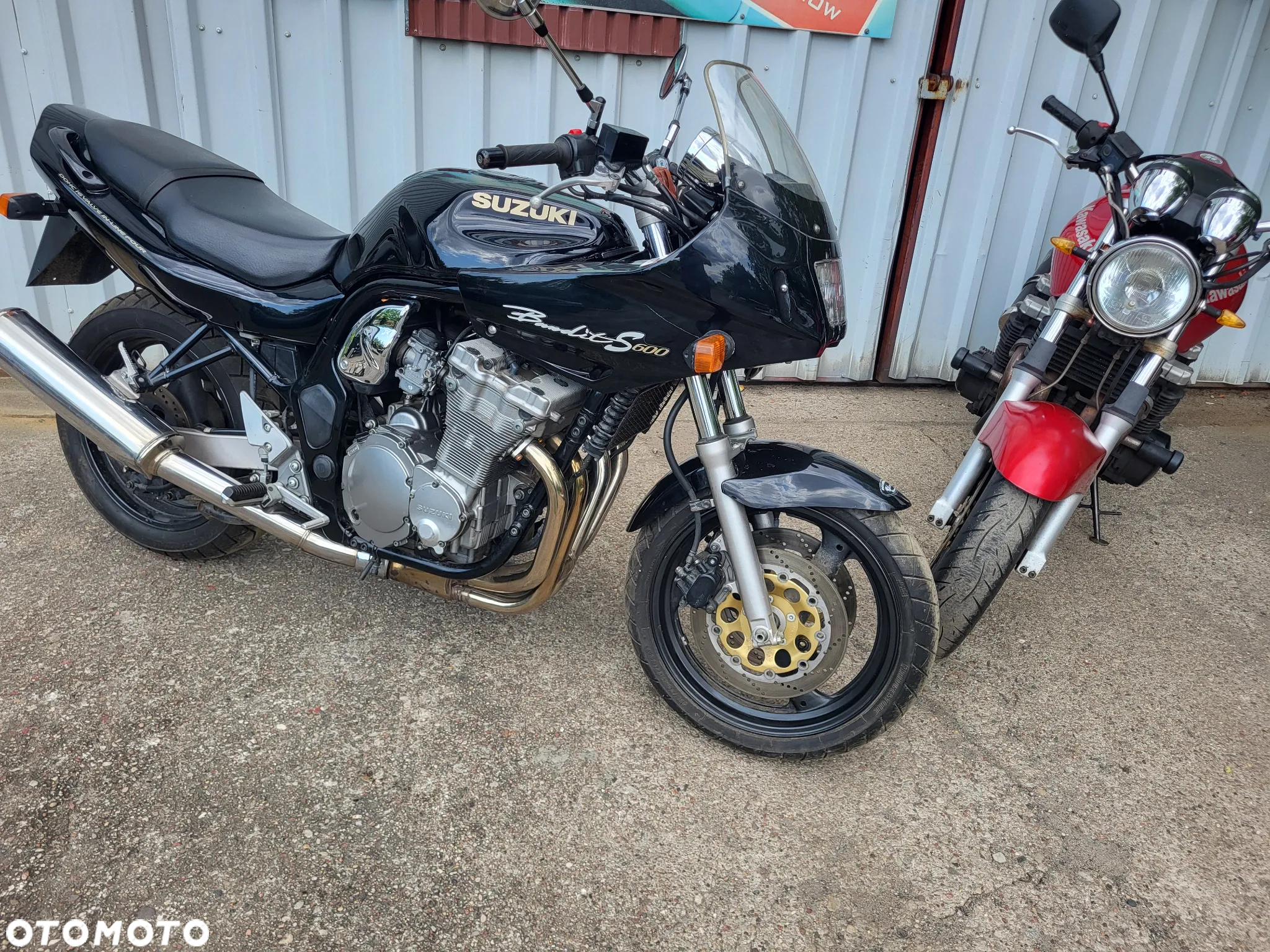 Suzuki GSX - 2