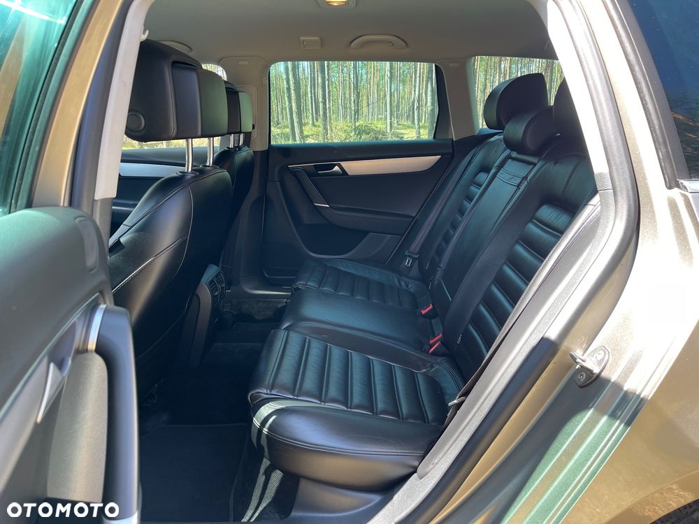 Volkswagen Passat 2.0 TDI Comfortline R-Style DSG - 12