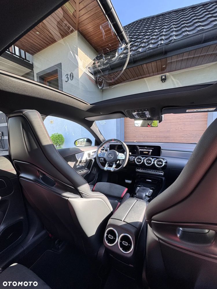 Mercedes-Benz CLA AMG 45 S 4-Matic 8G-DCT - 28