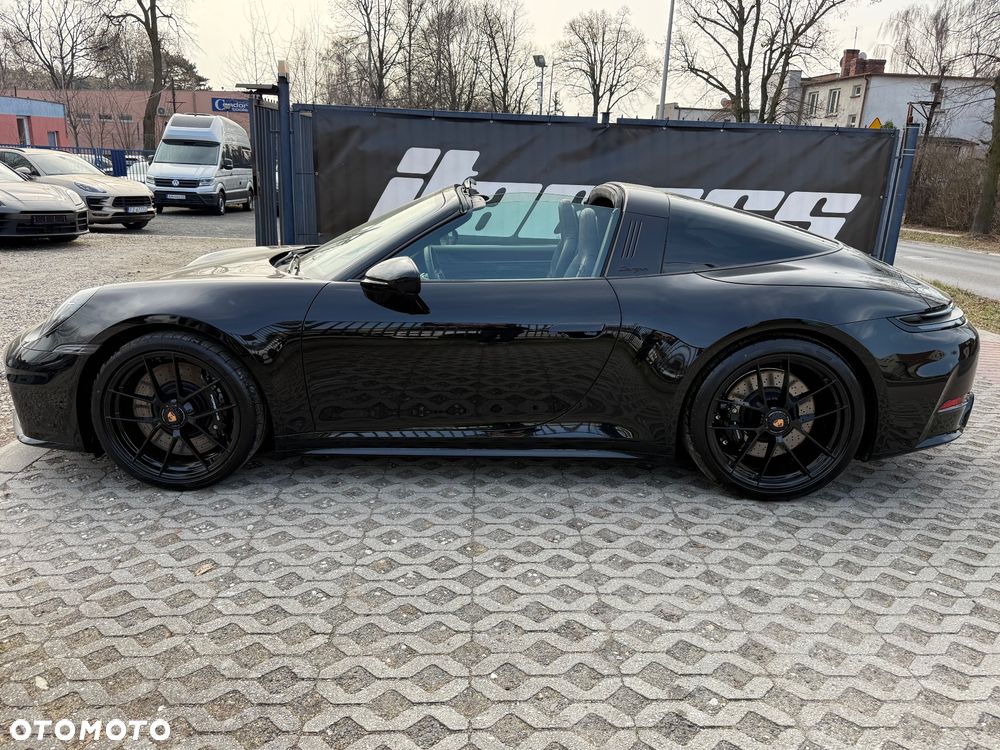 Porsche 911 Targa 4 GTS PDK - 15