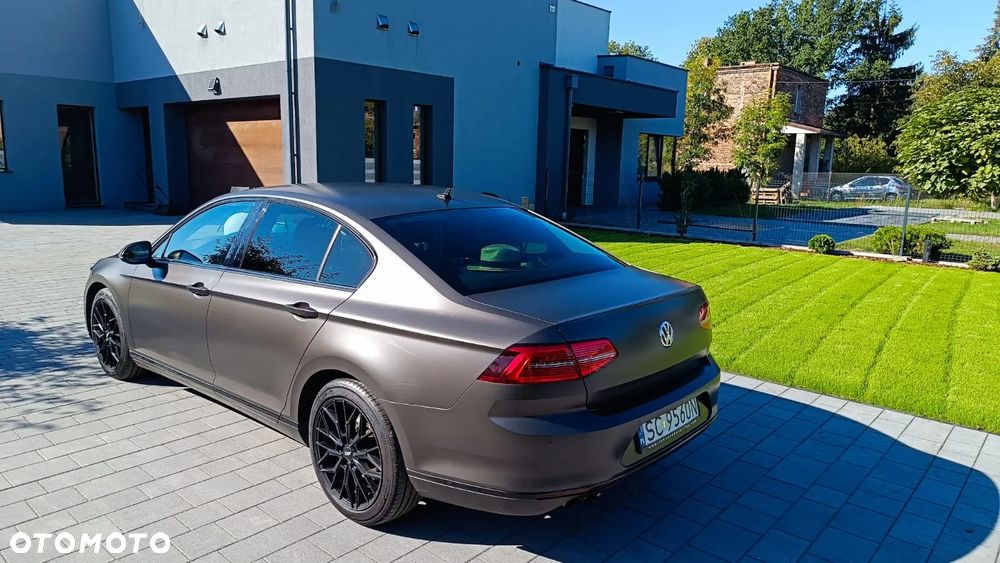 Volkswagen Passat - 23