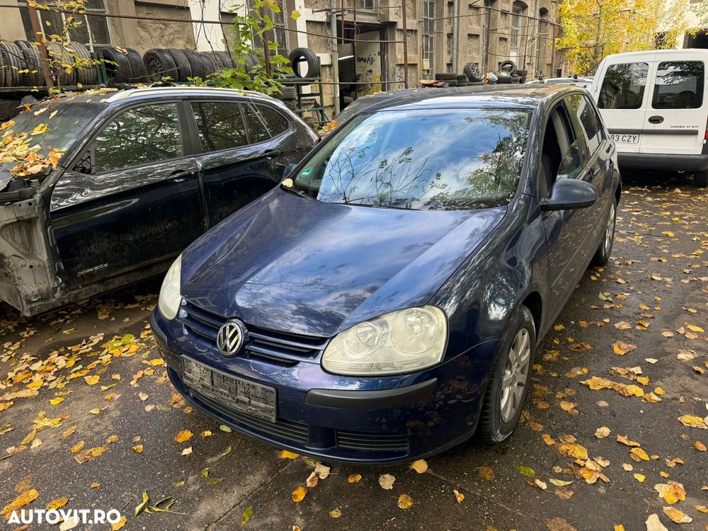 Dezmembrez VW Volkswagen Golf 5 albastru 1,4 FSI cod BKG 2006 LD5Q
