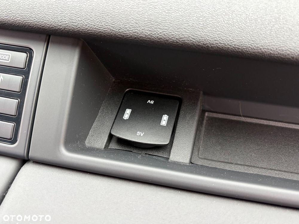 Land Rover Discovery Sport - 25