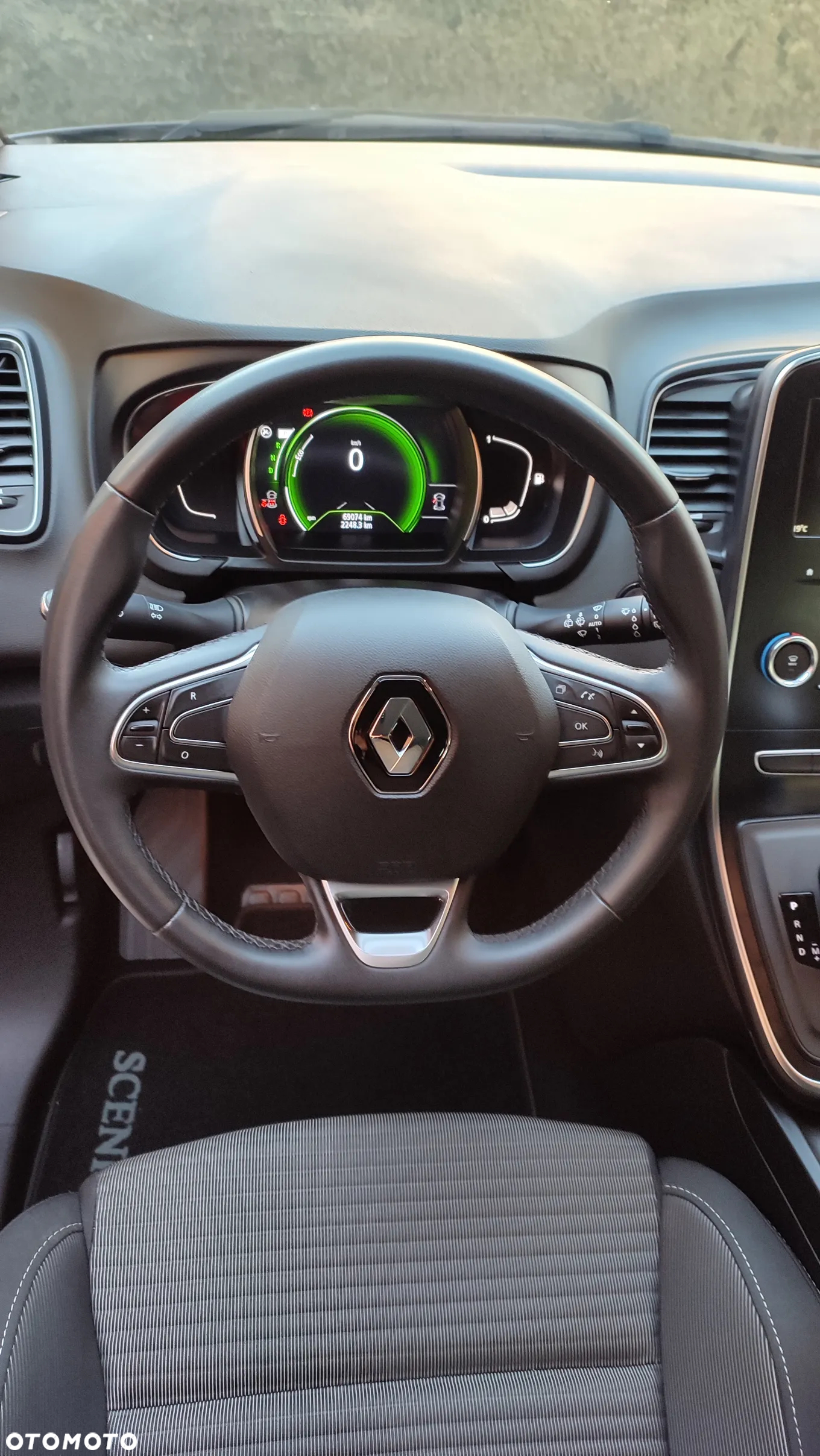 Renault Scenic - 24