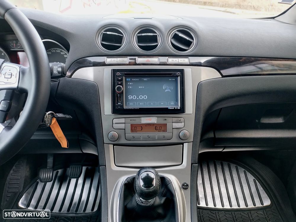 Ford Galaxy 2.0 TDCi Ghia - 18