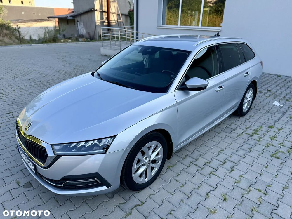 Skoda Octavia 2.0 TDI Sportline DSG - 32