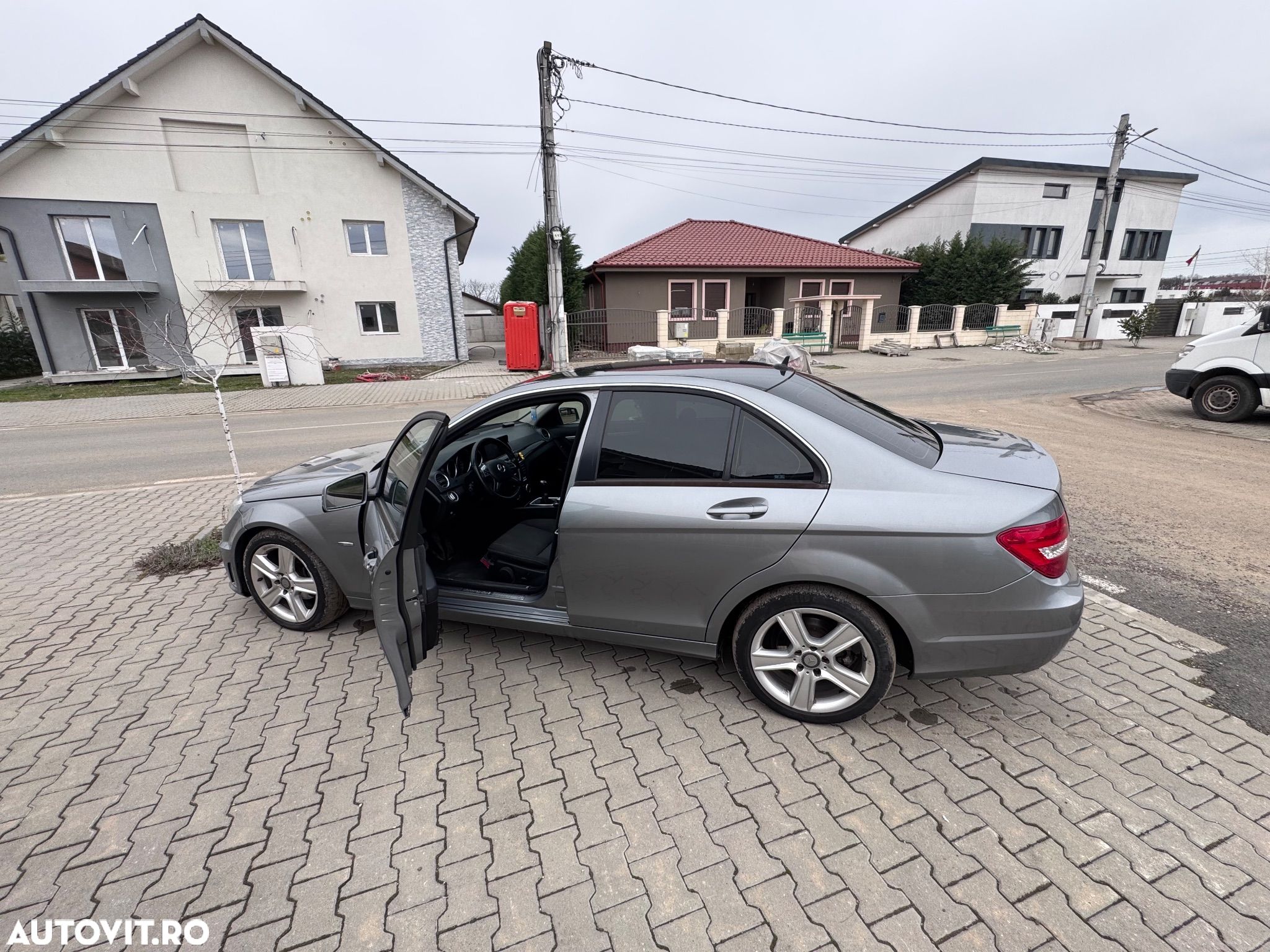 Mercedes-Benz C - 1