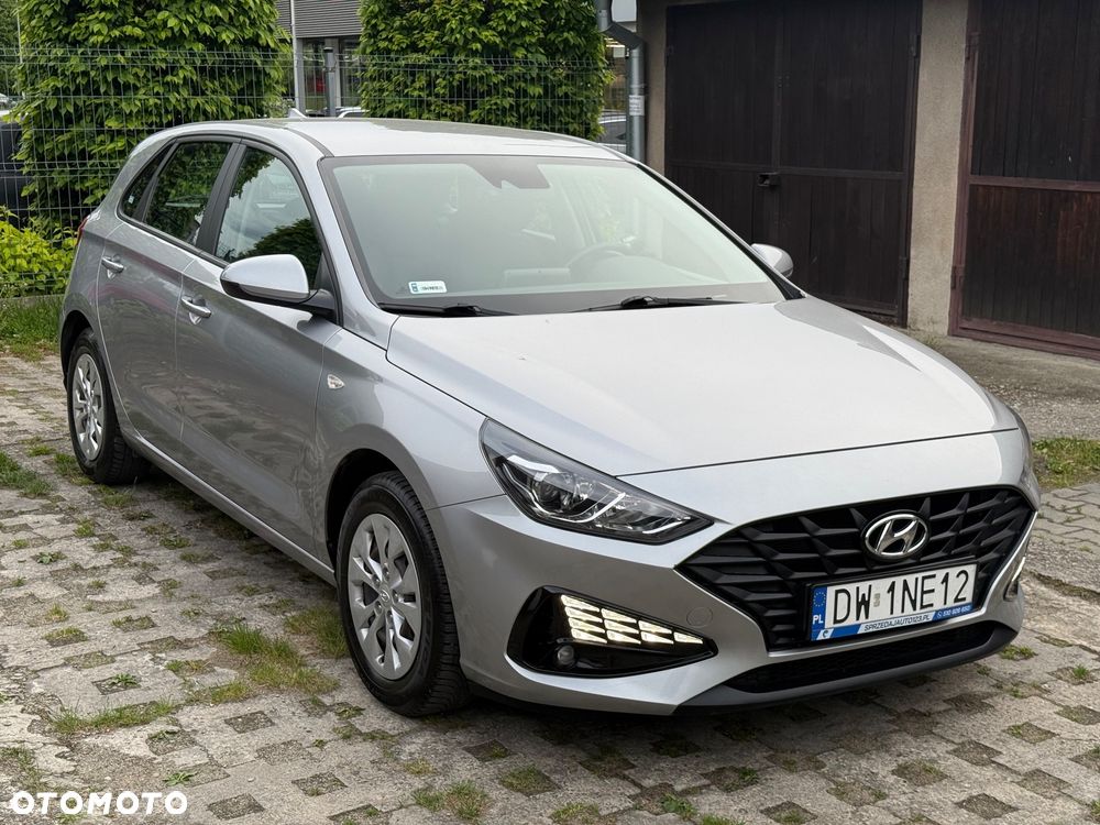 Hyundai i30 1.5 DPI Classic + - 24