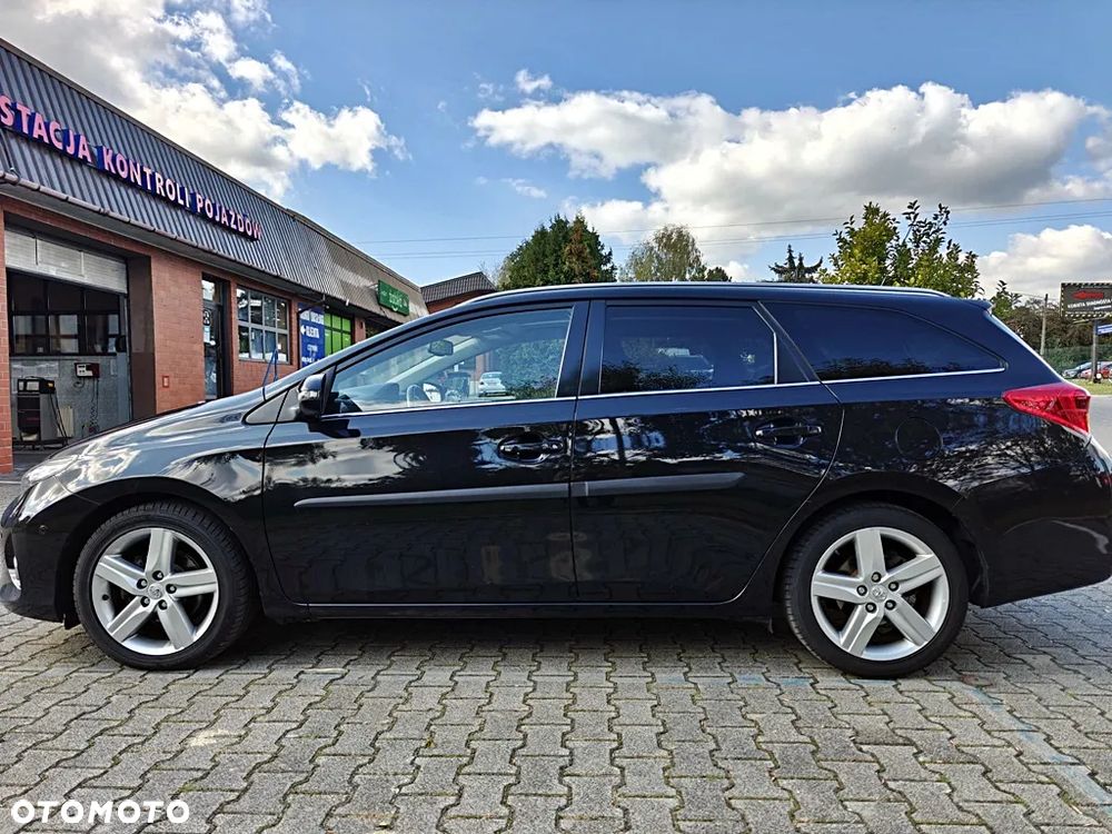 Toyota Auris 1.6 Premium Comfort MS - 19