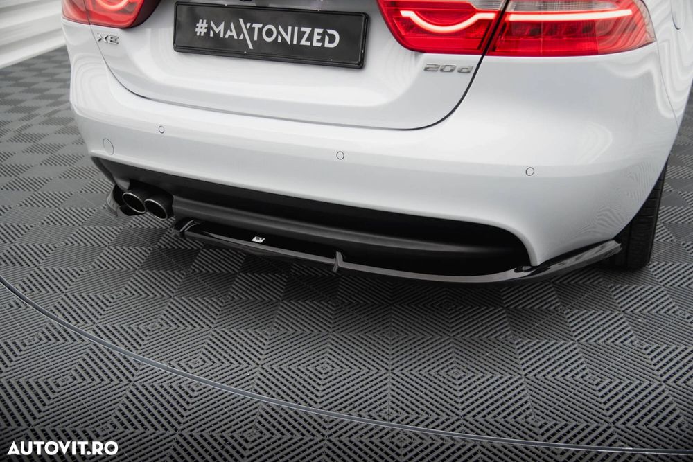 Pachet Prelungiri compatibil cu Jaguar XE R Sport X760 Maxton Design LICHIDARE STOC - 16