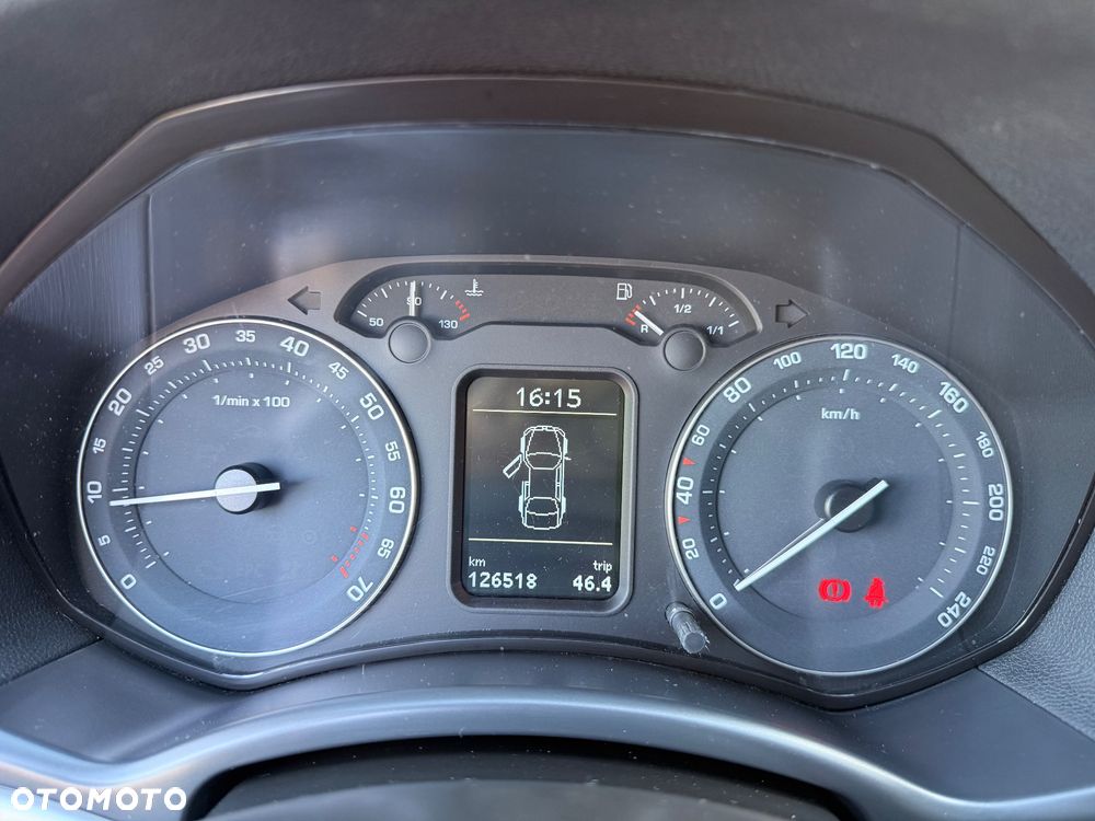 Skoda Octavia 1.6 Ambiente - 16