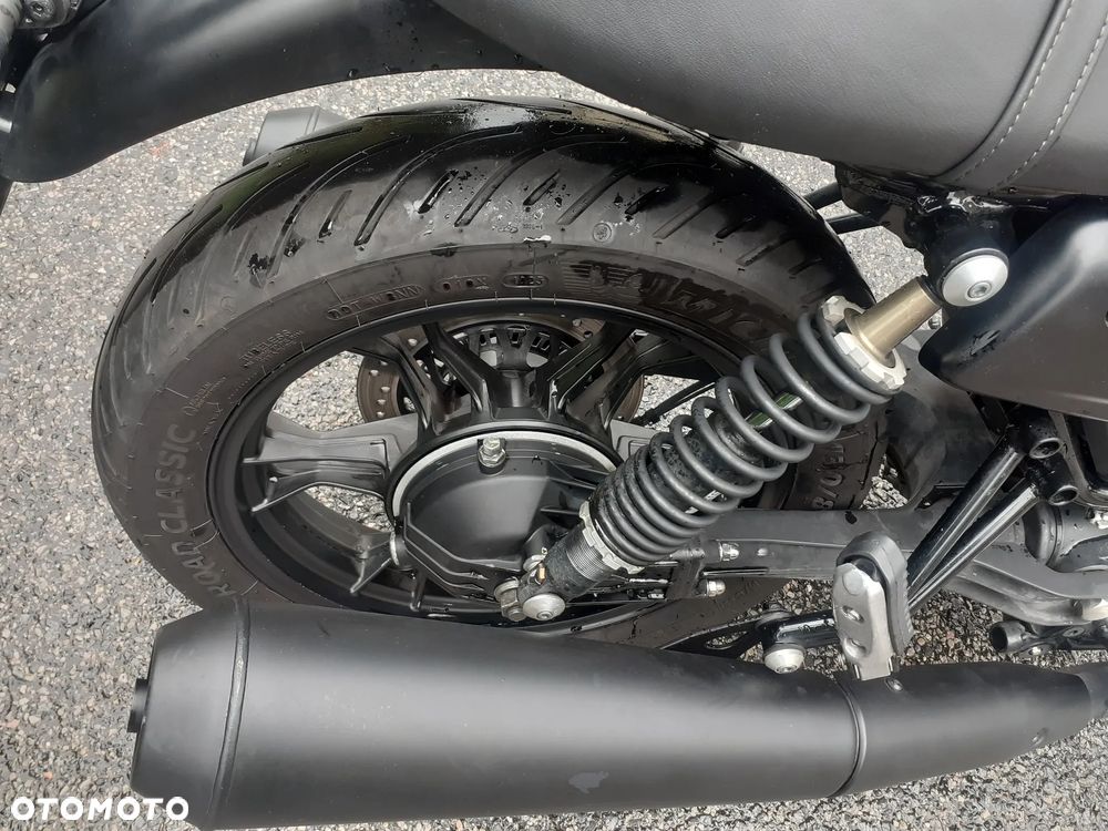 Moto Guzzi V7 - 3