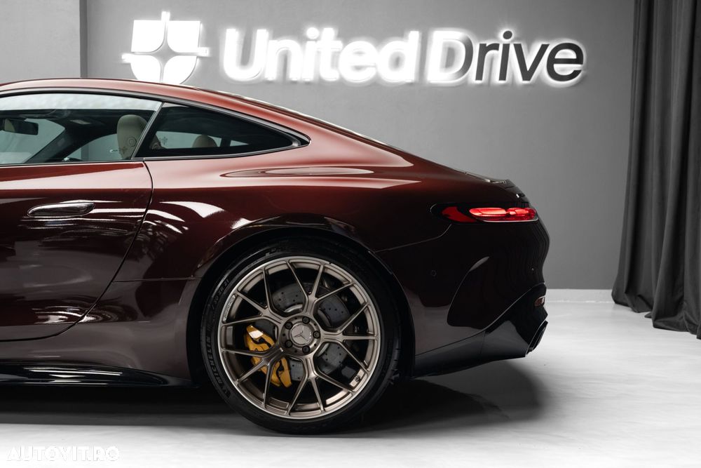 Mercedes-Benz AMG GT - 10