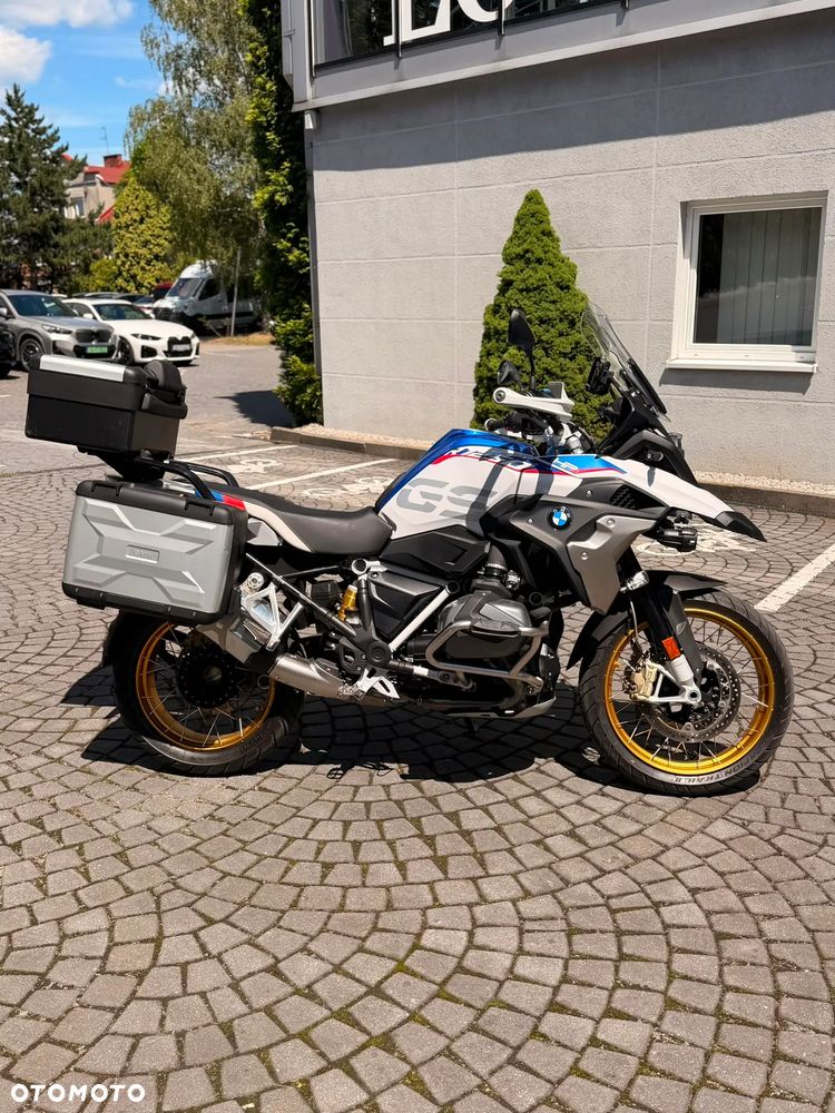 BMW R - 1