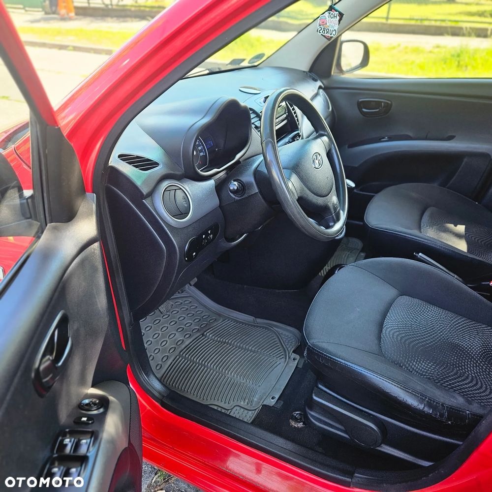Hyundai i10 1.1 FIFA WM Edition - 20