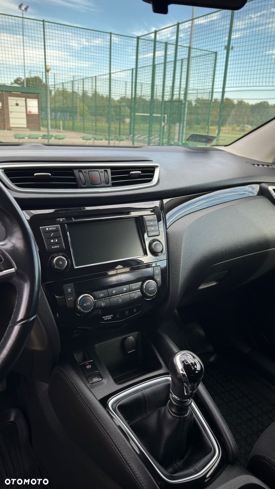 Nissan Qashqai 1.5 dCi N-Connecta - 22