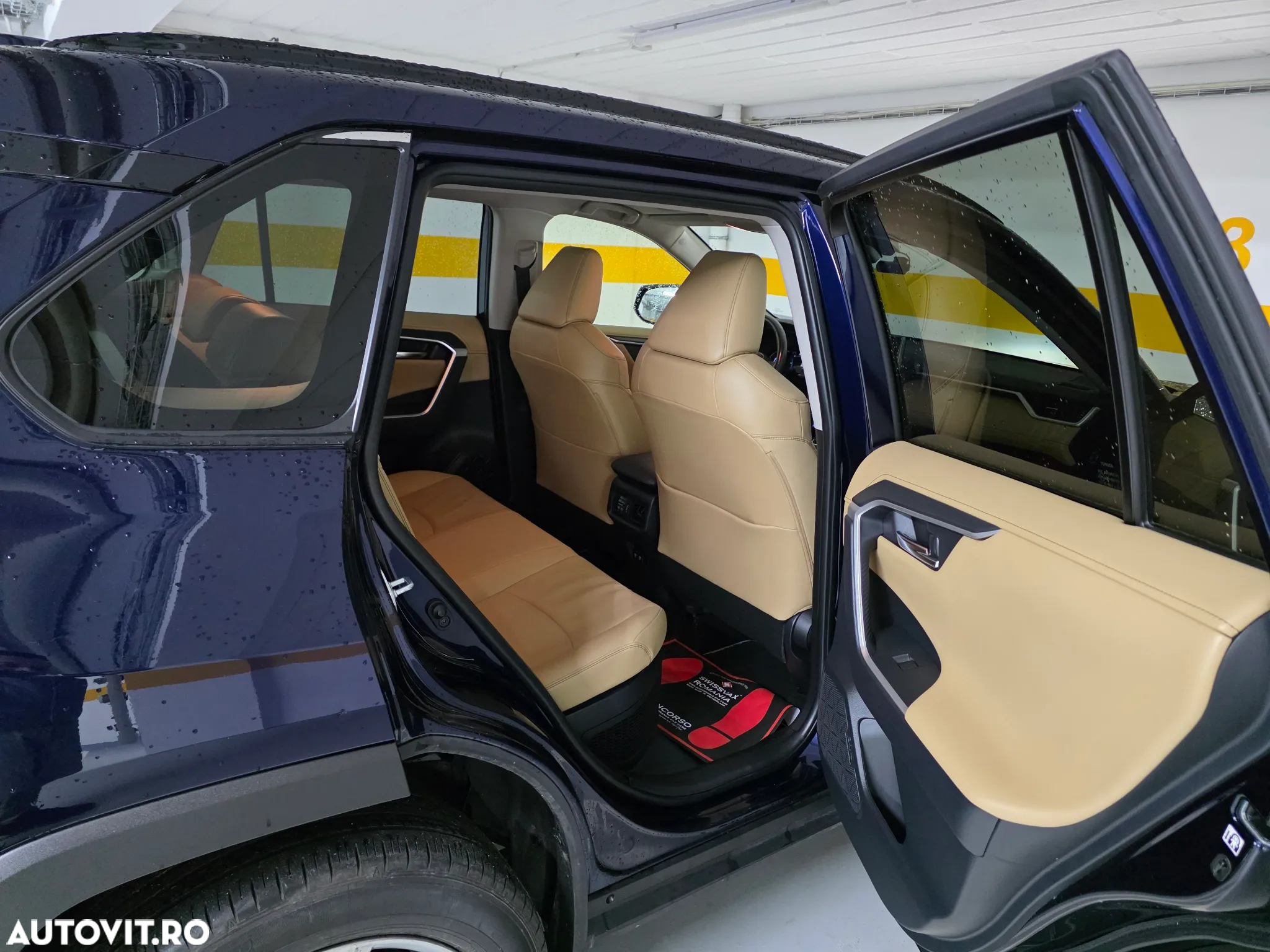 Toyota RAV4 2.5 Hybrid VVT-iE 4x4 Luxury Plus - 12
