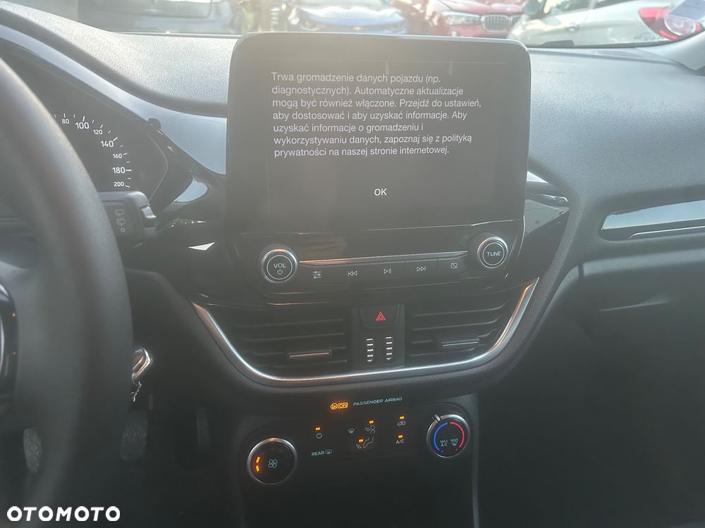 Ford Fiesta 1.1 S&S COOL&CONNECT - 24