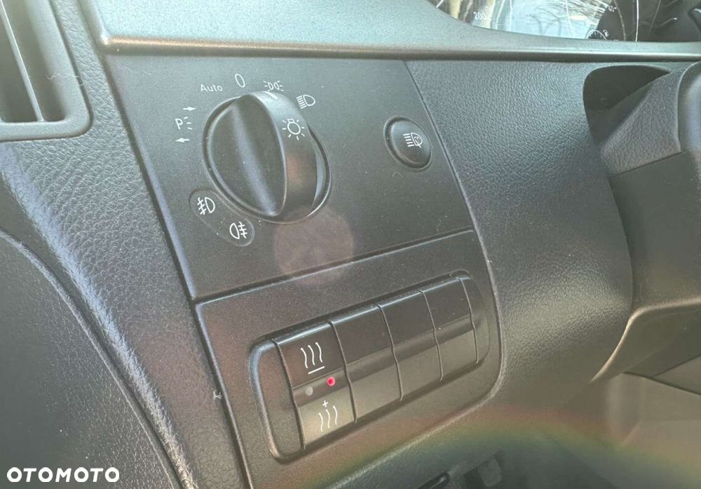 Mercedes-Benz Viano - 10