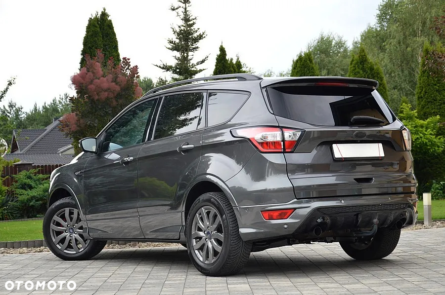 Ford Kuga 1.5 EcoBoost 2x4 ST-Line - 11